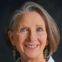 Dr Nancy Hayden headshot